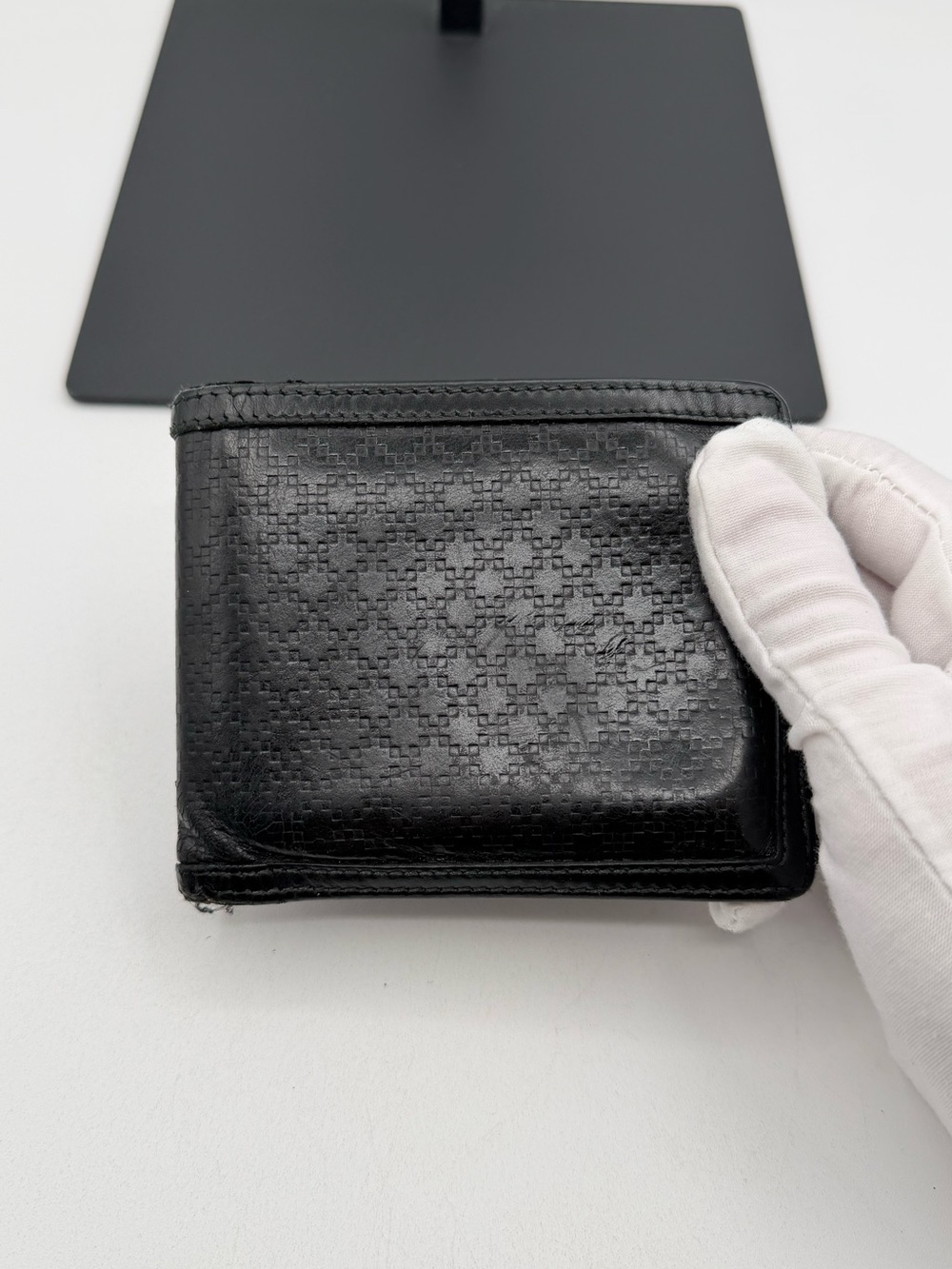 Gucci Leather Bi Fold Wallet